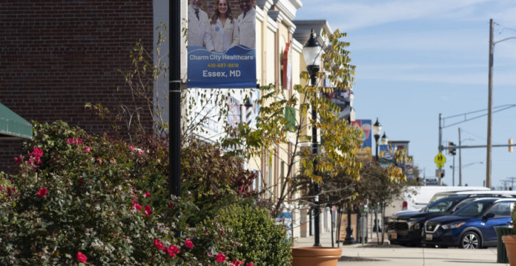 Let’s brighten up the Boulevard together, one banner at a time!